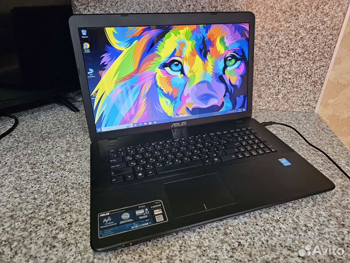 Огромный Asus X751/17.3