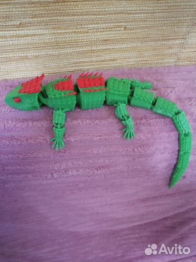 Пластиковые игрушки, изделия для аквариума