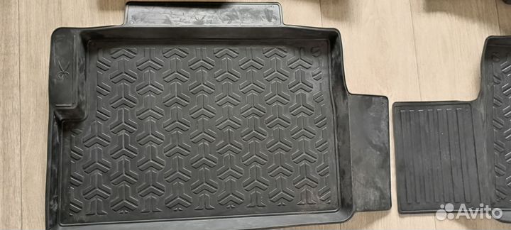 Автомобильные коврики резиновые Chery tiggo 7 pro