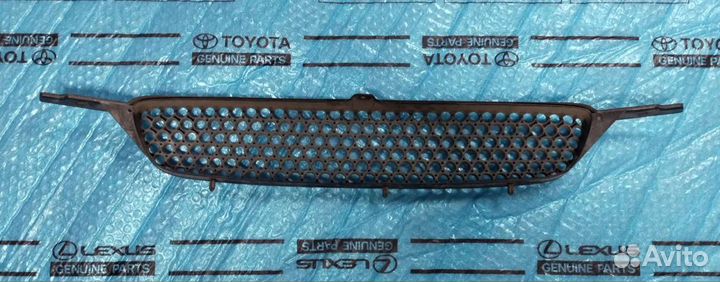 Решетка радиатора Королла 110 Оригинал Б/у