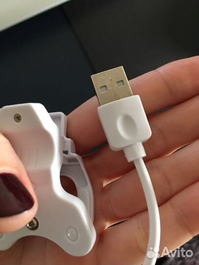 Зарядное устройство для умных часов