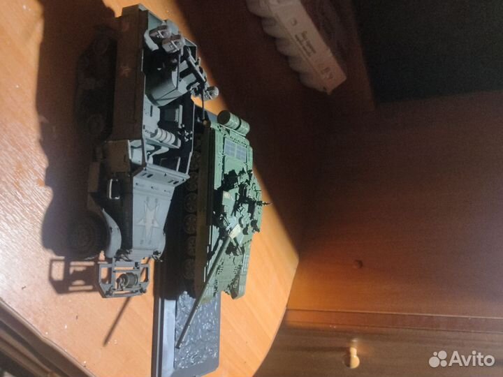 Модель т90 и американского бронетранспортер