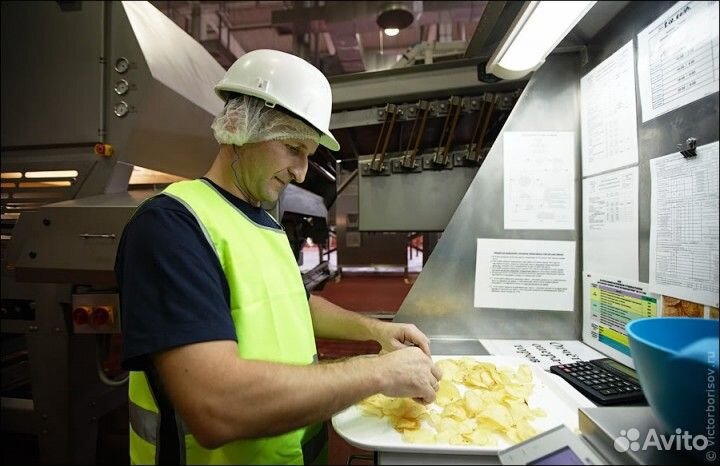 Кладовщик на производство чипсов вахта Москва