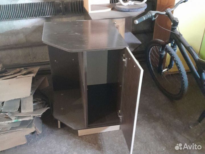 Тумба угловая правая