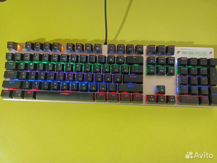 Механическая клавиатура бесшумная на красных свитч