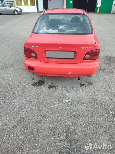 Hyundai Accent, 1996