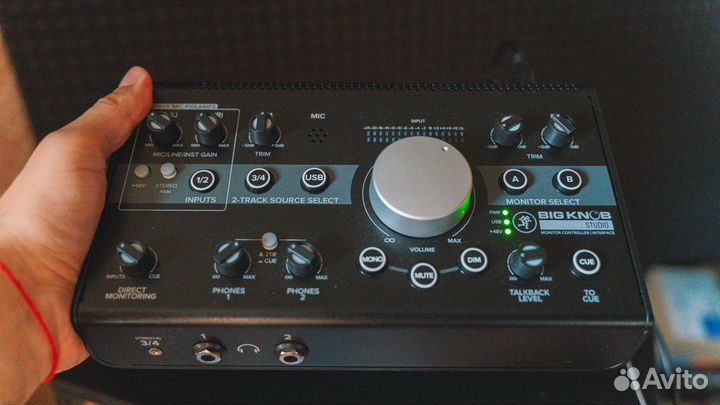 Mackie big knob studio (не работает)звуковая карта