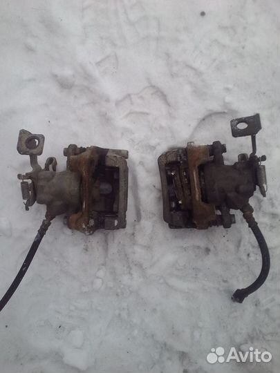 Суппорт Toyota Corolla E15 2006-2012