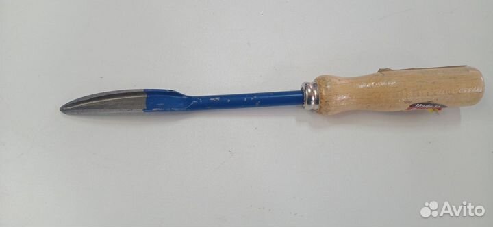 Приспособление для обработки кромок металла