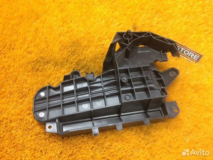 Крышка печки Volkswagen Tiguan 5N cawa 2009