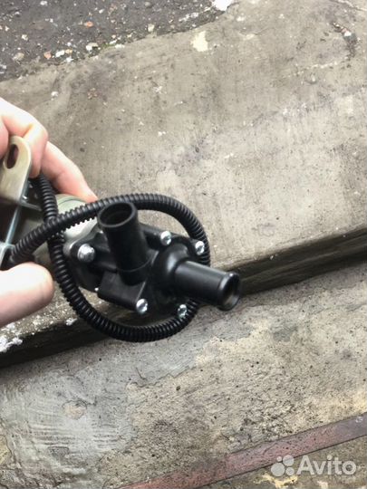 Насосы электрический жидкостного подогревателя 24