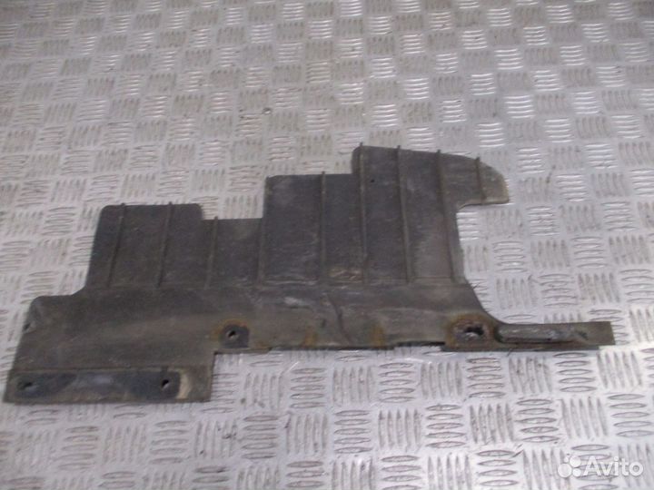 Накладка радиатора правая DAF 1850723