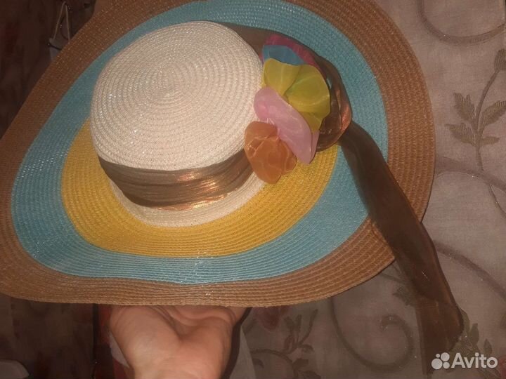 Шляпа женская соломенная