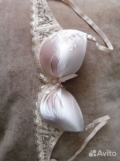 Бюстгальтер