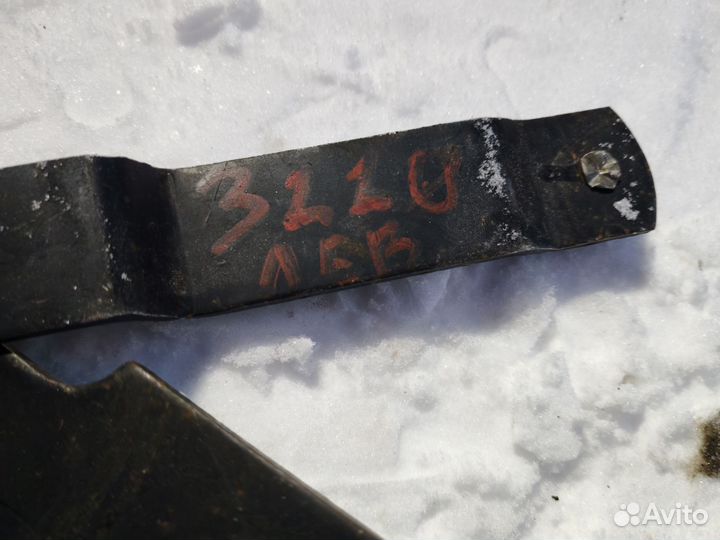 Стеклоподьемник механический газ(Волга)