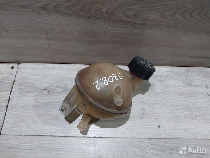 Расширительный бачок Peugeot 308