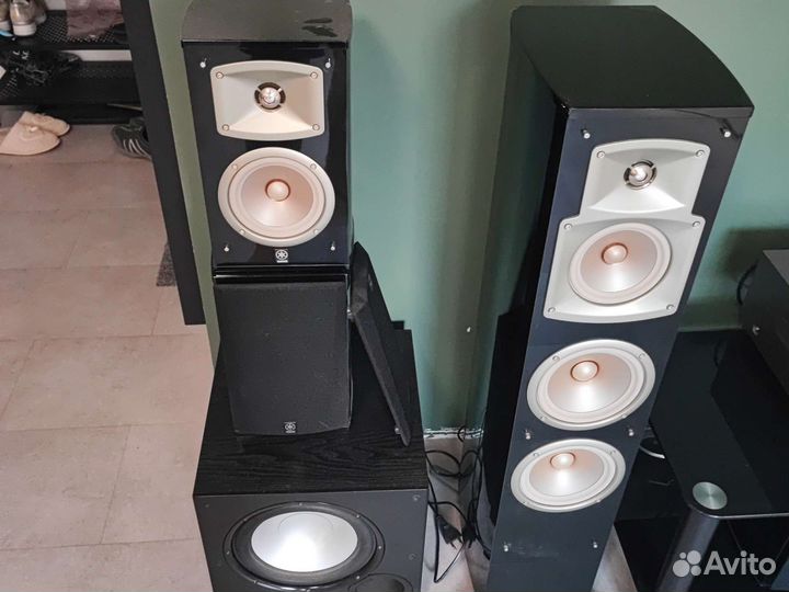 Акустические колонки yamaha