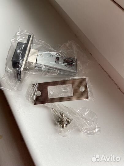 Защелка врезная Avers