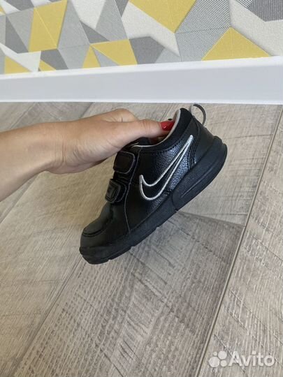 Кожаные кроссовки Nike