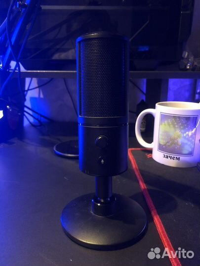 Микрофон Razer Seiren X + Подарочек