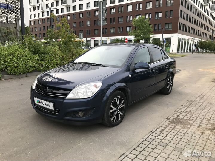 Opel Astra 1.8 AT, 2011, 230 300 км