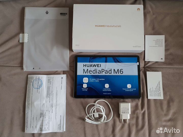 Планшет Huawei MediaPad m6