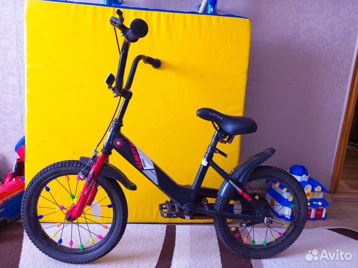 Детский велосипед 16