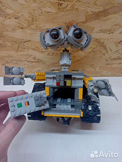 Робот Валли