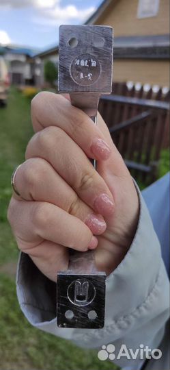 Дверная ручка (москвич-азлк)