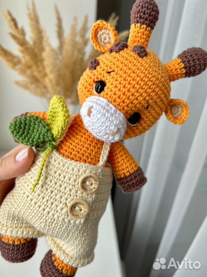 Вязаные игрушки Жираф