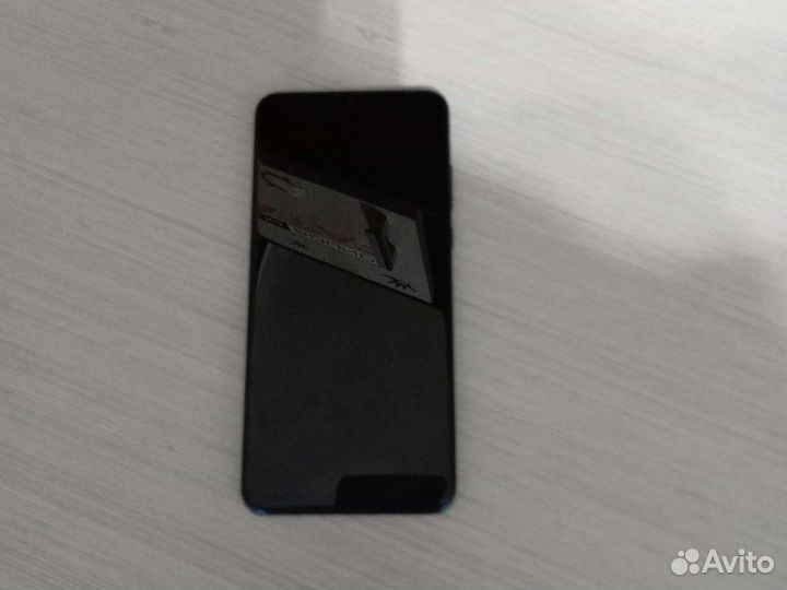 Телефон honor 20 lite