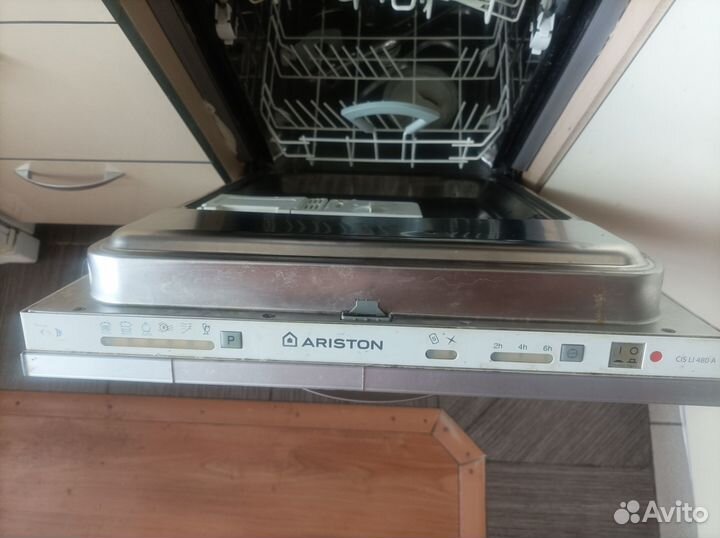 Посудомоечная машина Ariston CIS LI 480A на разбор