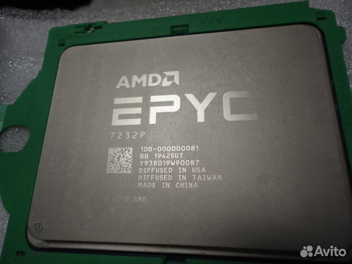 CPU SP3 AMD epyc 7232P 100-000000081