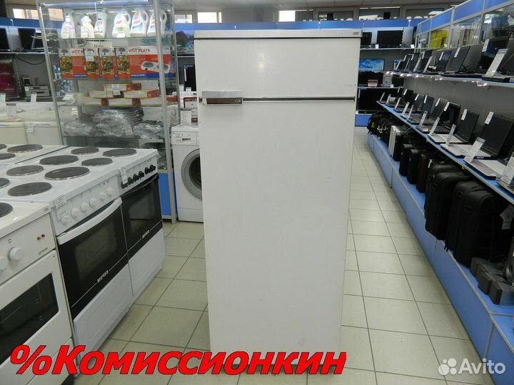 Холодильник Бирюса