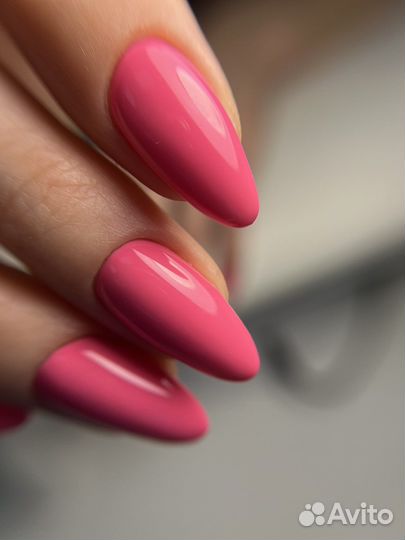 Маникюр педикюр