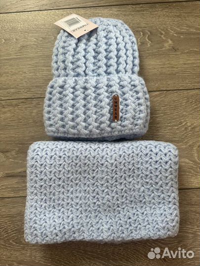 Комплект шапка и снуд