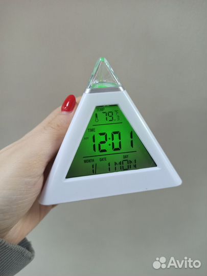 Часы будильник color change