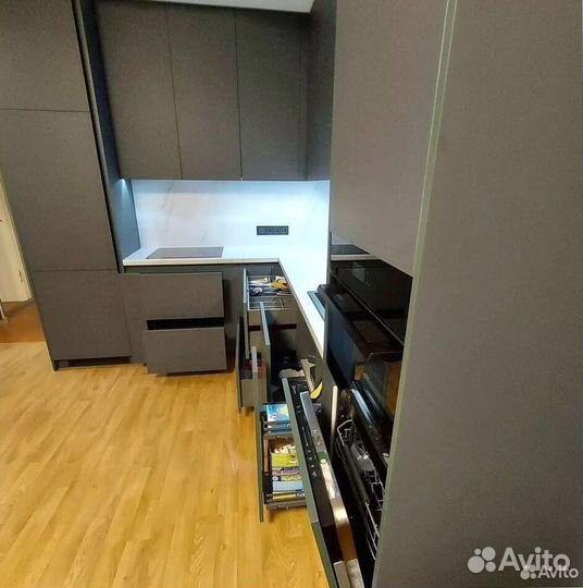 Кухня на заказ с установкой