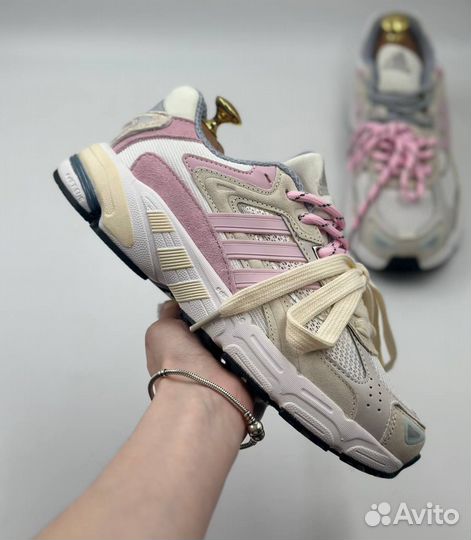 Кроссовки adidas response cl