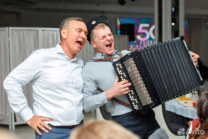 Баянист певец ведущий