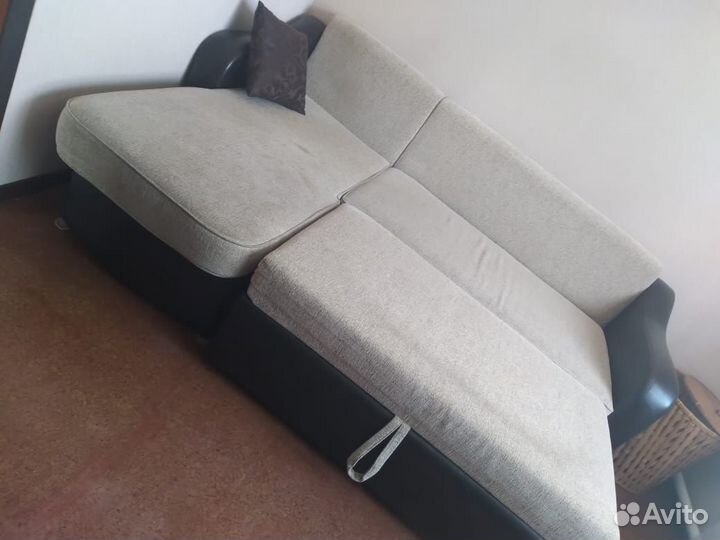 Угловой диван