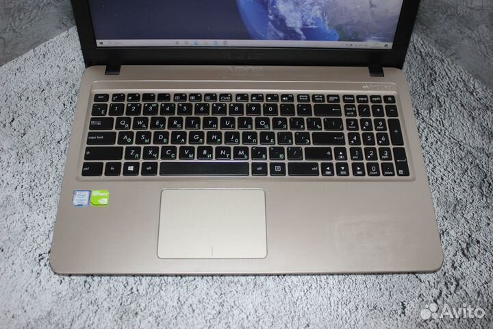 Ноутбук asus на Core i3-7020U/ MX110/ Full Hd