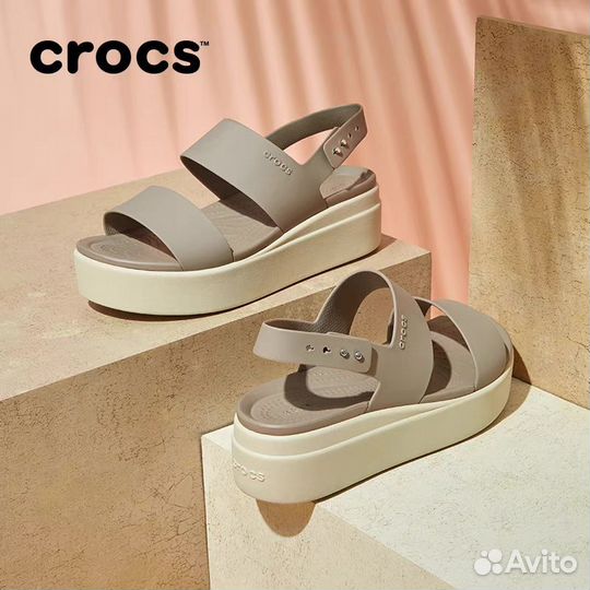 Босоножки crocs