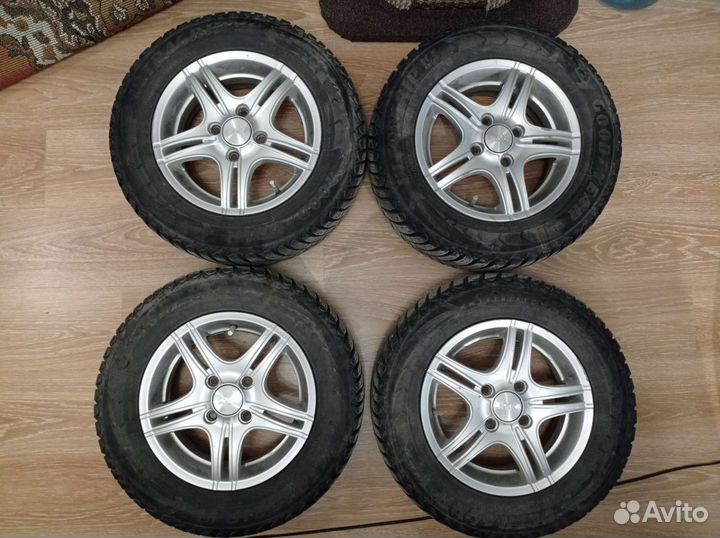 Колеса R13 зима Goodyear Grip Ice Arctic