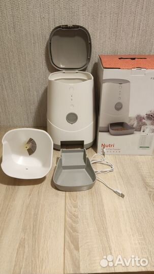 Продам автоматическую кормушку