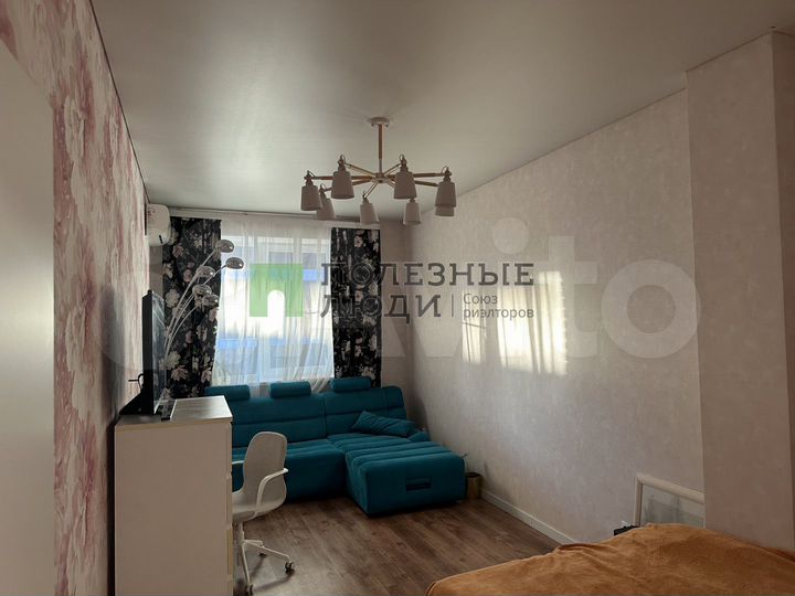 2-к. квартира, 70 м², 1/3 эт.