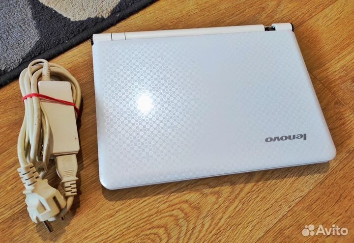 Нетбук Lenovo