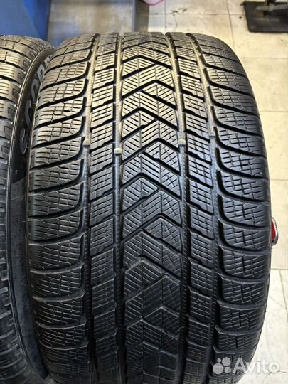 Pirelli Scorpion Winter RFT 275/40 R20 и 315/35 R20