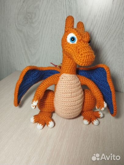 Дракон-покемон Чаризард