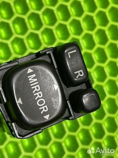 Блок управления зеркалами Subaru Forester 2 SG5